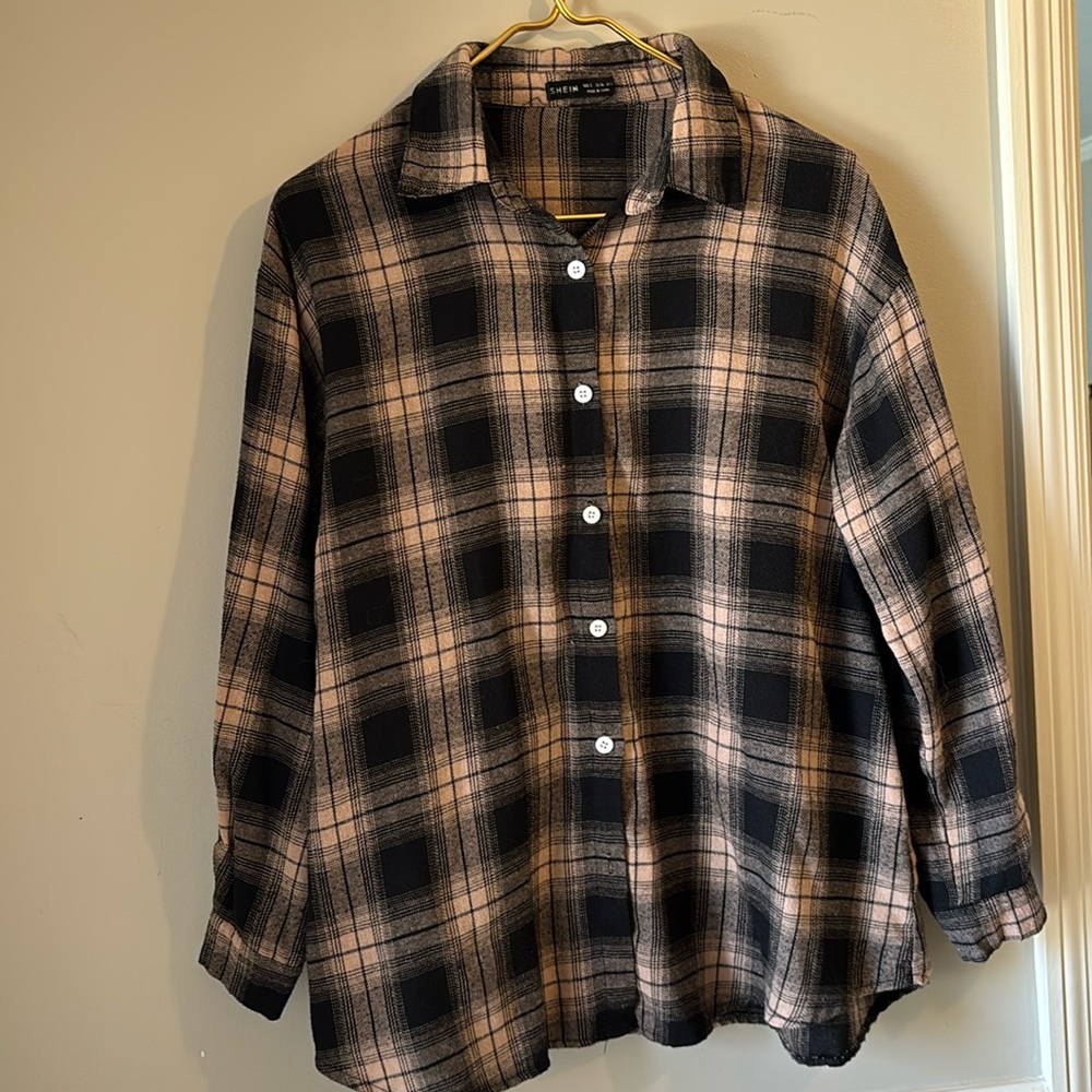Shirt brown- size:Small  - SHEIN